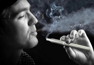 电子烟能帮助人们停止吸烟吗?基于这个目的使用电子烟来戒烟安全吗?